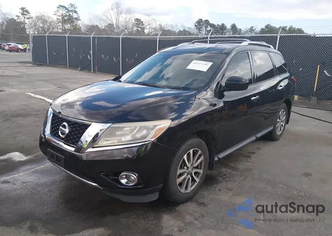 2015 Nissan Pathfinder Sv z USA, uszkodzony, nr VIN 5N1AR2MN6FC653737